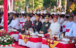 Hari Jadi ke-68 Provinsi Bali, Kapolda Bali Tegaskan Komitmen Perkuat Sinergi untuk Keamanan dan Kemajuan Pulau Dewata
