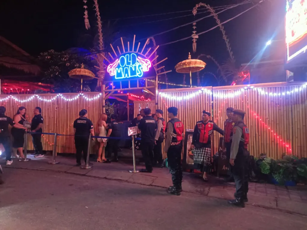 Jaga Citra Pariwisata Bali, Blue Light Patrol Polres Badung Perkuat Pengamanan Kawasan Batu Bolong Canggu