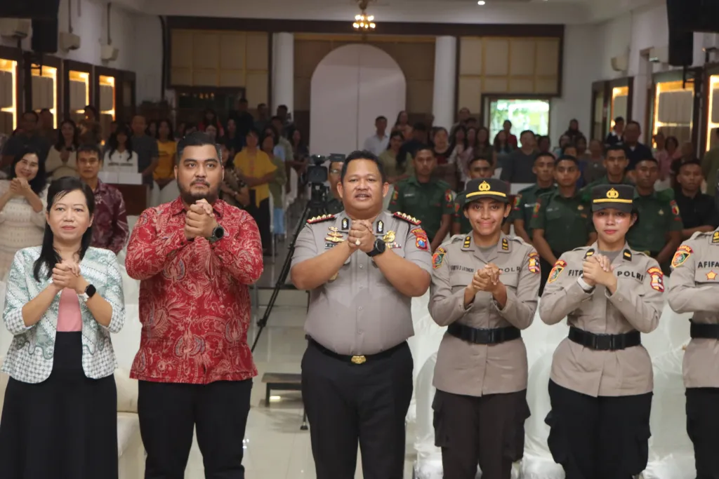 Kapolresta Tuban Kombes Pol Jazuli Dani Iriawan, S.I.K., M.Tr. Opsla., melaksanakan kegiatan Minggu Kasih