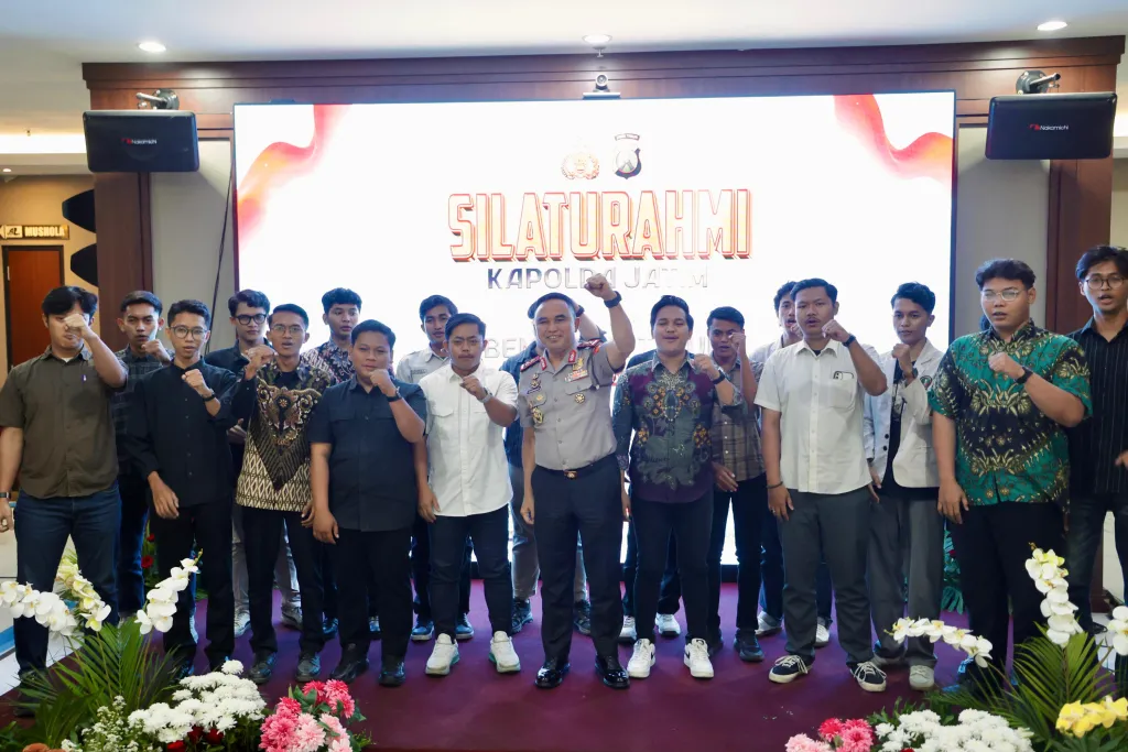 Perkuat Sinergi Kamtibmas, Kapolda Jatim Silaturahmi dengan BEM se-Jawa Timur Bangun Dialog Konstruktif*