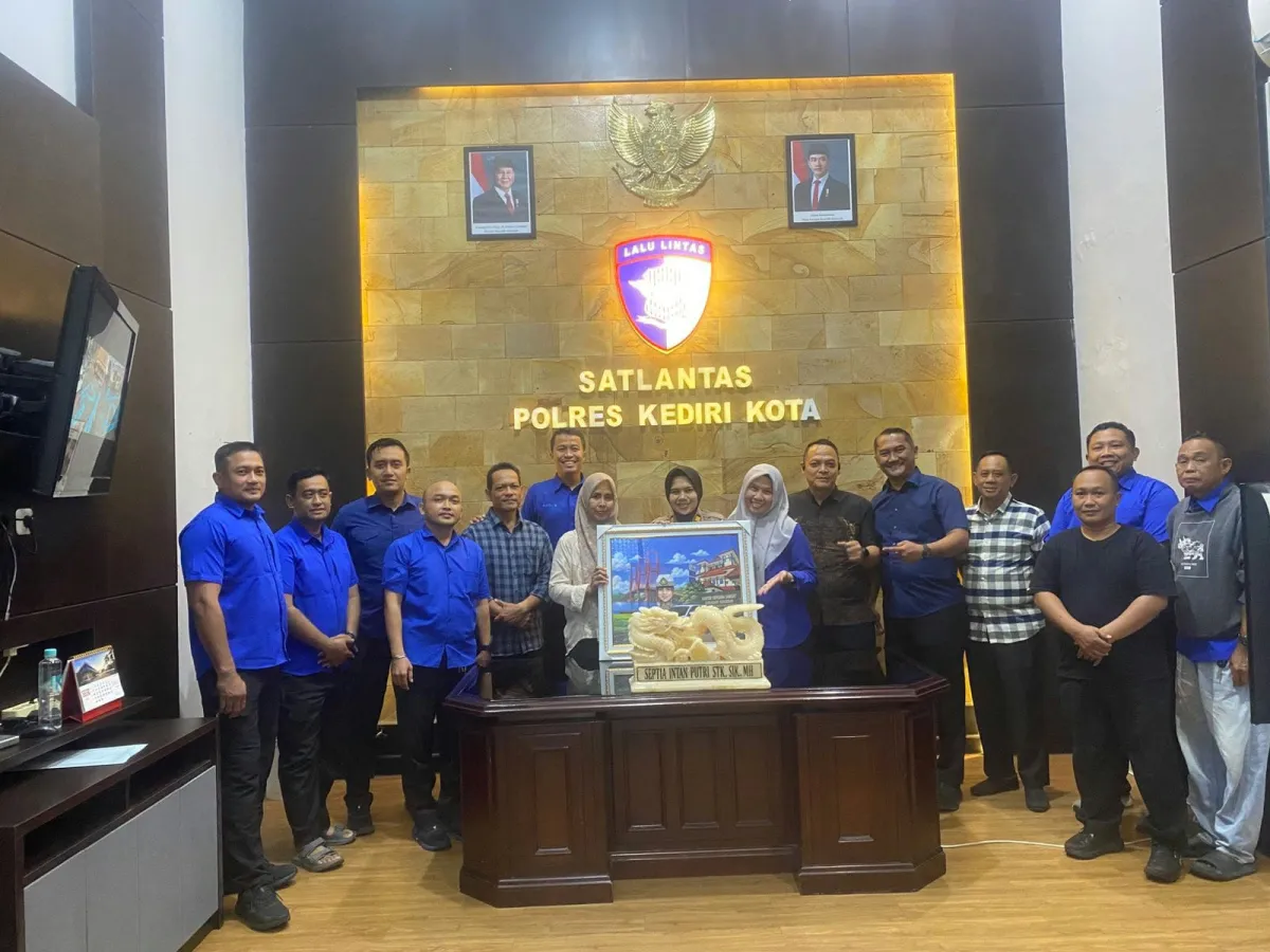 Keluarga Besar KB Samsat Surabaya Utara Ucapkan Selamat Hari Jadi ke-78 Polwan RI.